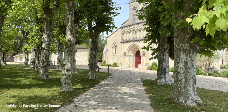 Beautiran Place de l'Église